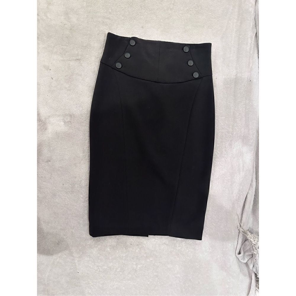 Women’s black skirt Zara size S